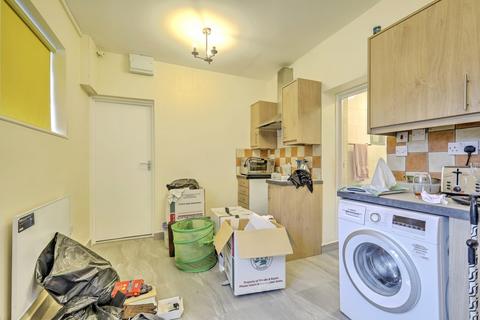 6 bedroom house for sale, Edith Street, Northampton, Northamptonshire, NN1