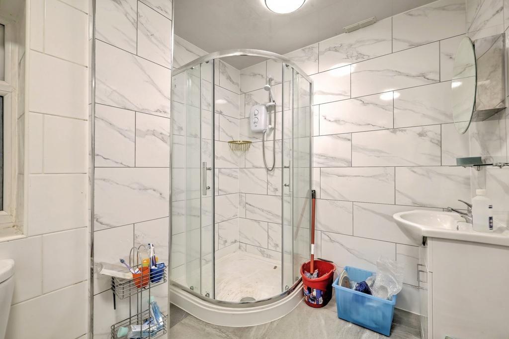 Flat Bathroom