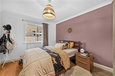 1 bedroom flat for sale, Ensign Street, London