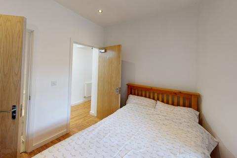 undefined, (3) Flat 6 54 Glasshouse Street, Nottingham