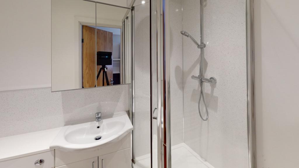 Lrg 6-54-Glasshouse-St-Bathroom(3)