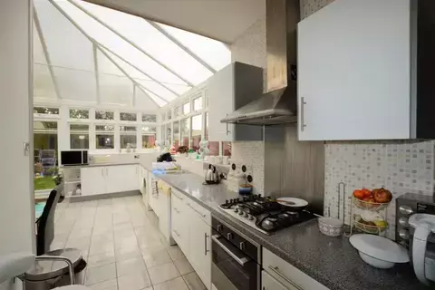 undefined, Berkeley Waye, Hounslow TW5