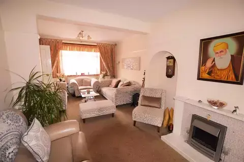 undefined, Berkeley Waye, Hounslow TW5