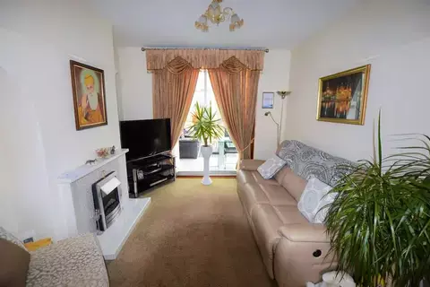 undefined, Berkeley Waye, Hounslow TW5