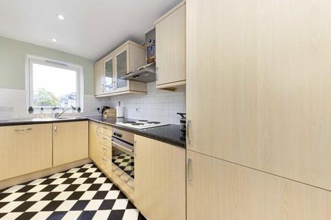 2 bedroom flat to rent, Nevill Court, Edith Terrace, London