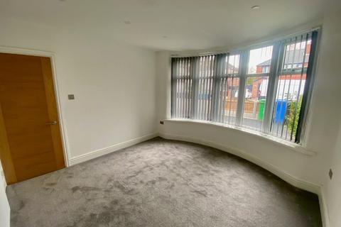 3 bedroom semi-detached house for sale, Delacourt Road, Fallowfield