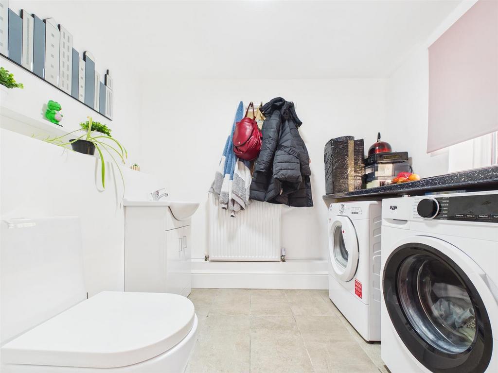 Cloakroom/utility: