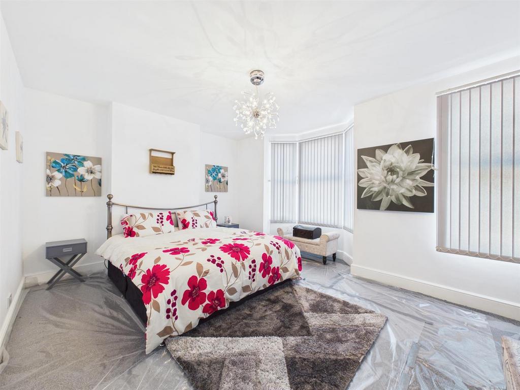 Bedroom:
