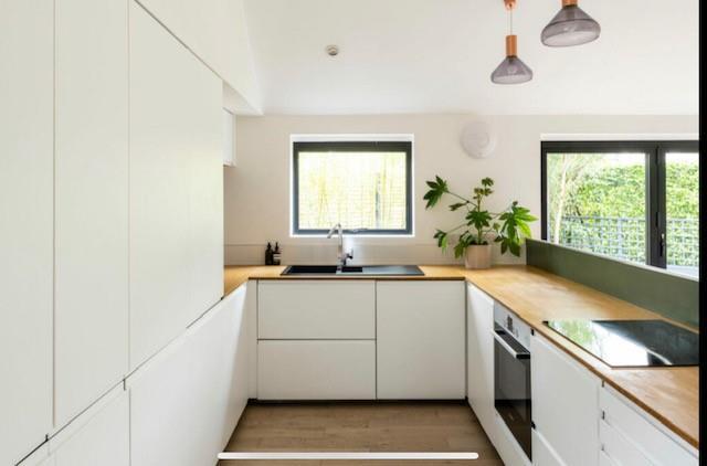 Kitchen .2.jpg