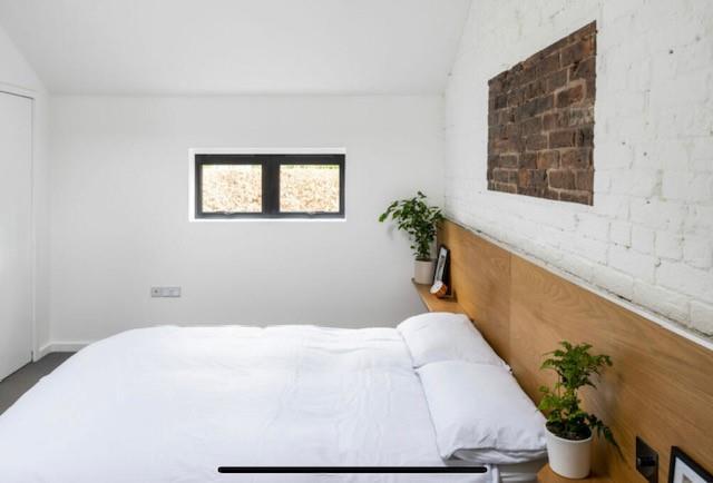 Bedroom.jpg