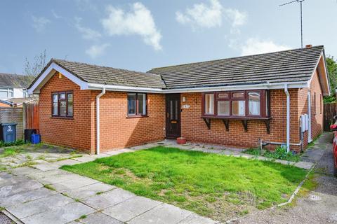 undefined, Almond Close, Luton