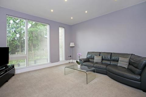 undefined, High Street, Esher, KT10