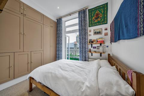 1 bedroom flat for sale, Westbourne Road, Islington, London, N7