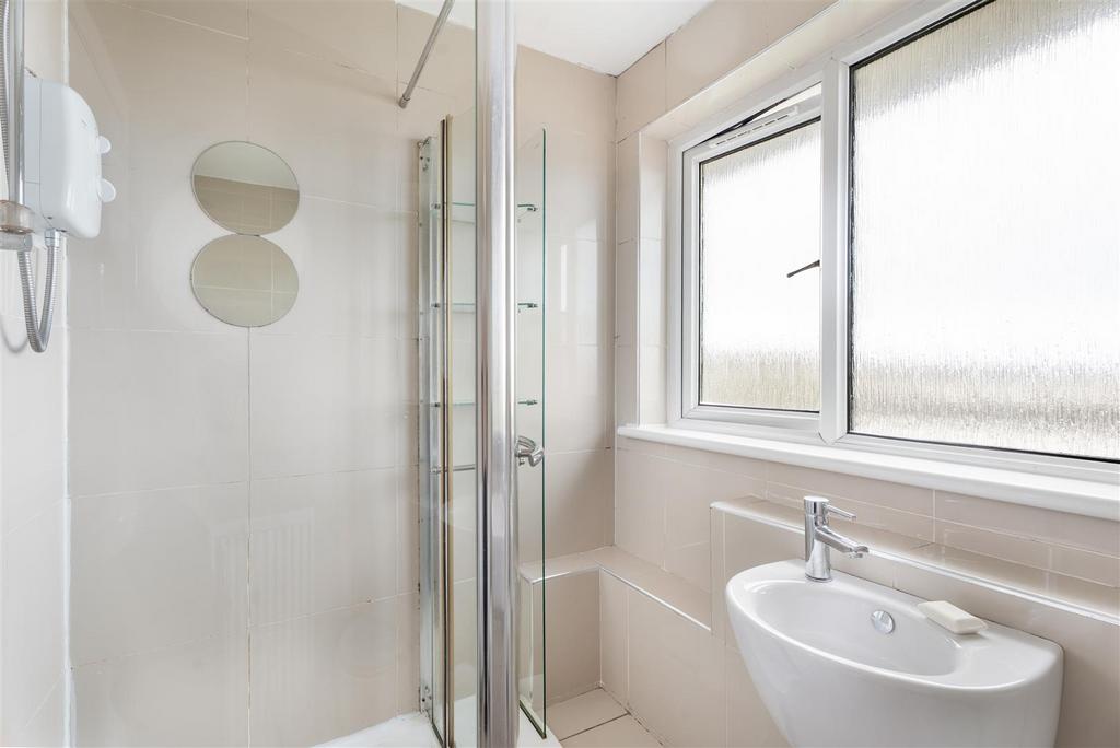 Bathroom-3.jpg