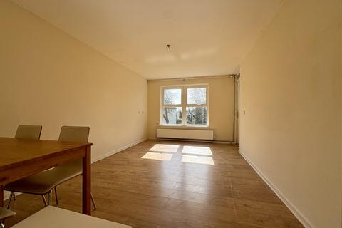 undefined, Hope Close, London, SE12