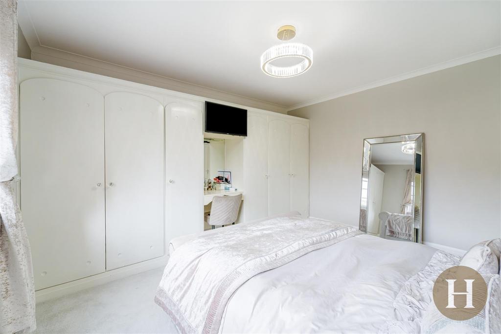 Hadleigh Estate Agents-21.jpg