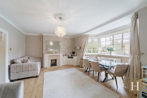 3 bedroom apartment for sale, Viceroy Close, Edgbaston, Birmingham, B5