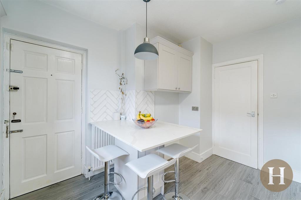 Hadleigh Estate Agents-10.jpg