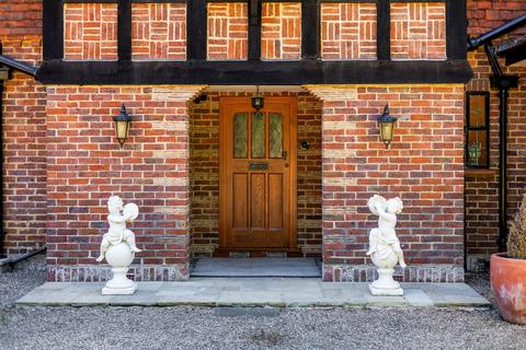 undefined, Wellington Avenue, Virginia Water, GU25