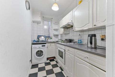 2 bedroom flat for sale, Sherborne Court, Elmers End Road, London, SE20
