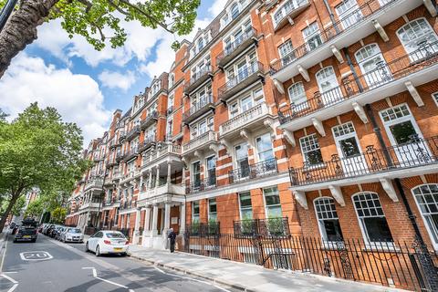 3 bedroom flat for sale, Campden Hill Court, Campden Hill Road, London, W8