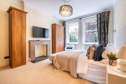 3 bedroom flat for sale, Campden Hill Court, Campden Hill Road, London, W8