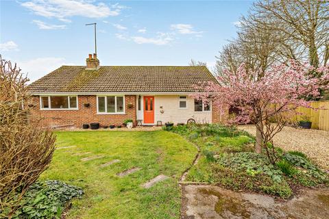 undefined, Downs Close, Eastbury, Hungerford, Berkshire, RG17