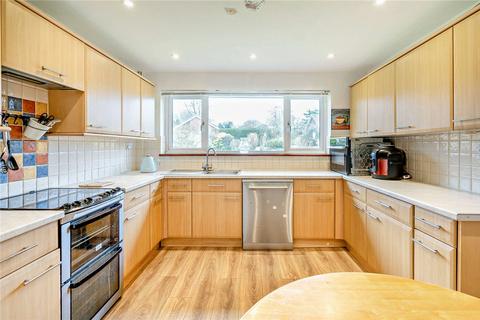 undefined, Downs Close, Eastbury, Hungerford, Berkshire, RG17