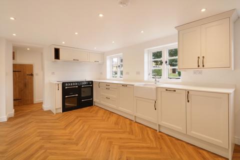 undefined, Hill View, Eydon, NN11