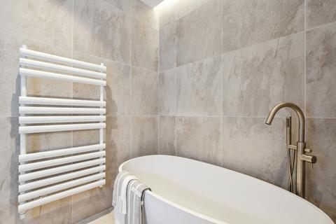 4 bedroom house to rent, Arco Walk, Highgate Road, Kentish Town, NW5