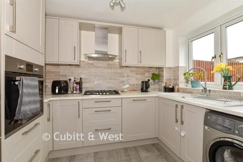 3 bedroom terraced house for sale, Glebelands, Pulborough RH20