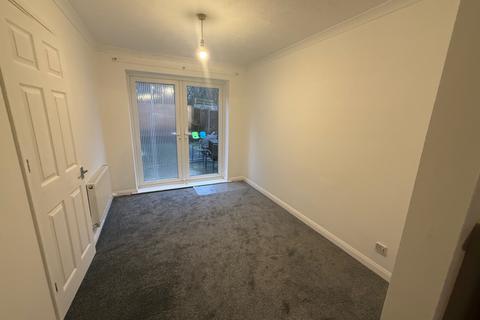 undefined, West Drayton, UB7