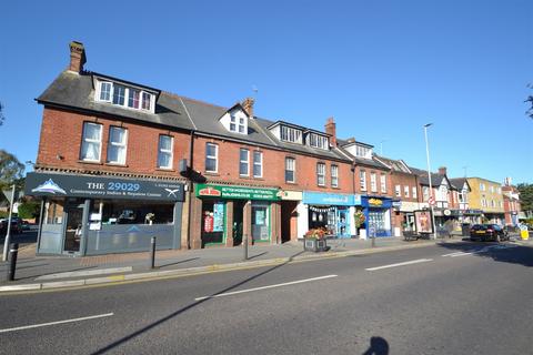 1 bedroom flat to rent, Broadstone