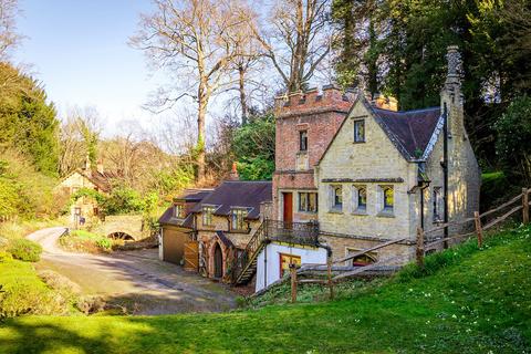 4 bedroom detached house for sale, Portsmouth Road, Guildford, Surrey, GU2