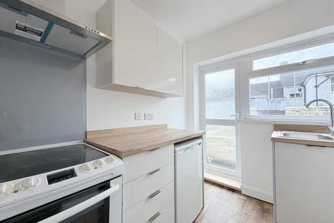 2 bedroom house to rent, Beatrice Avenue - Keyham