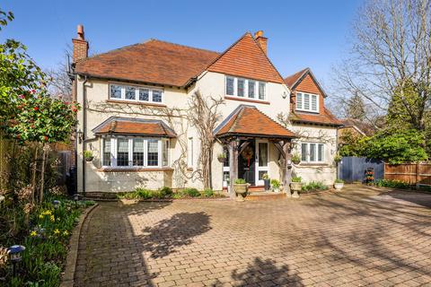 Larch Avenue, Sunningdale, SL5