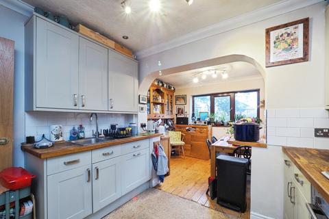 4 bedroom detached house for sale, Russell Drive, Wollaton, Nottingham, NG8