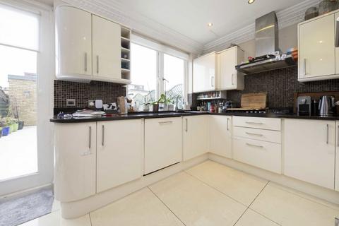 undefined, Hodder Drive, Greenford UB6