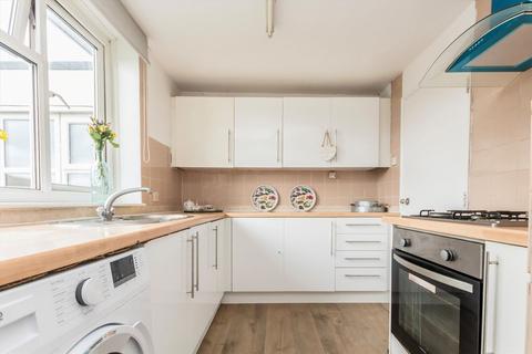 3 bedroom flat to rent, Mill Place, Kingston Upon Thames KT1