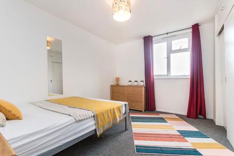3 bedroom flat to rent, Mill Place, Kingston Upon Thames KT1
