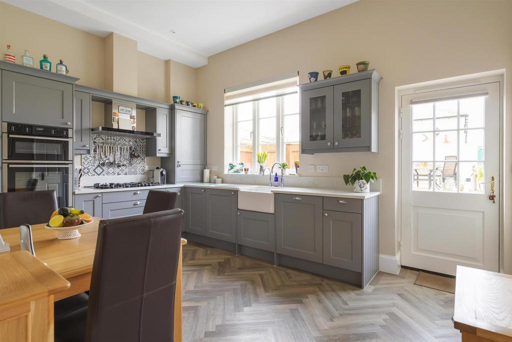 010 A7685.jpg