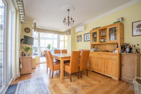 4 bedroom detached house for sale, Low Road, Hellesdon