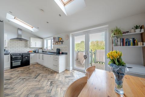 3 bedroom detached house for sale, Kingsley Road, Harrogate, HG1