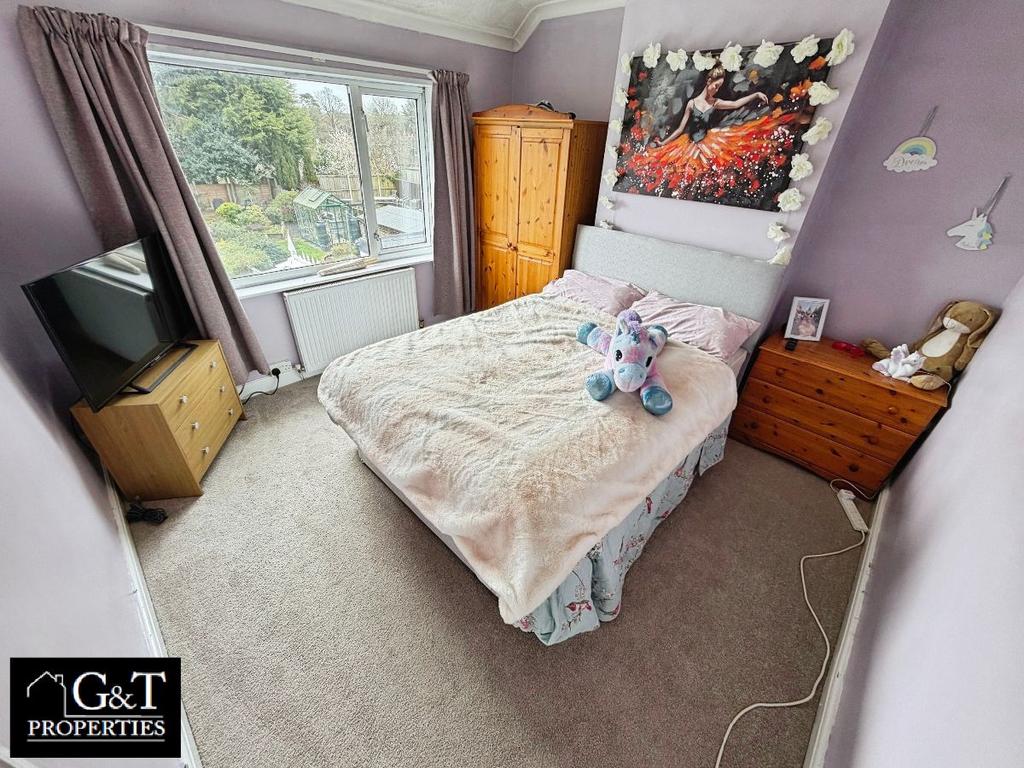 Second bedroom
