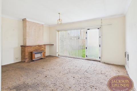 2 bedroom detached house for sale, Hesketh Road, Yardley Gobion, NN12 7TX