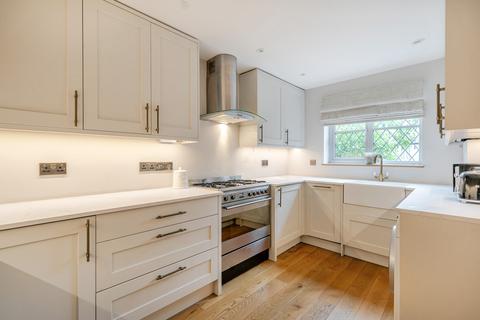 undefined, New Road, Great Kingshill, HP15