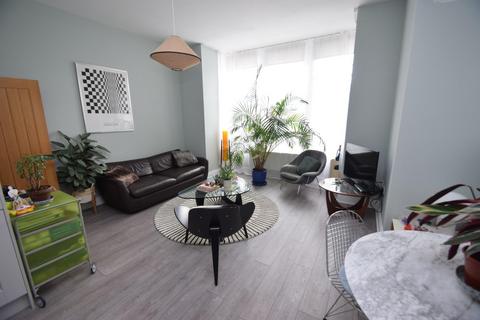 2 bedroom apartment to rent, 10 Denton Road, Eastbourne BN20