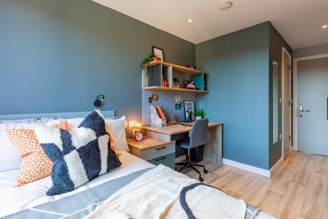 1 bedroom private hall to rent, Premium Plus En Suite at Benson Yard, 18 Benson Street L1