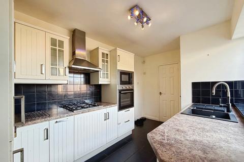 3 bedroom semi-detached house to rent, Sedgley Road, Dudley, West Midlands, DY1