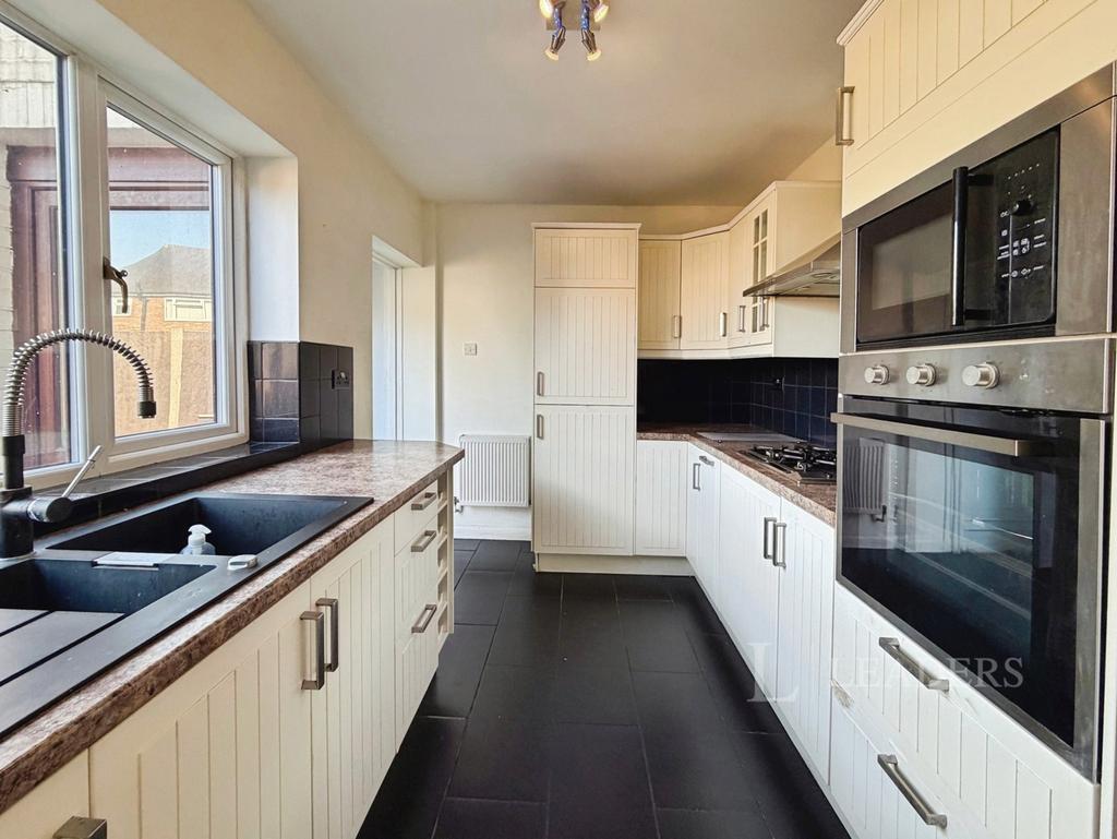 Kitchen2
